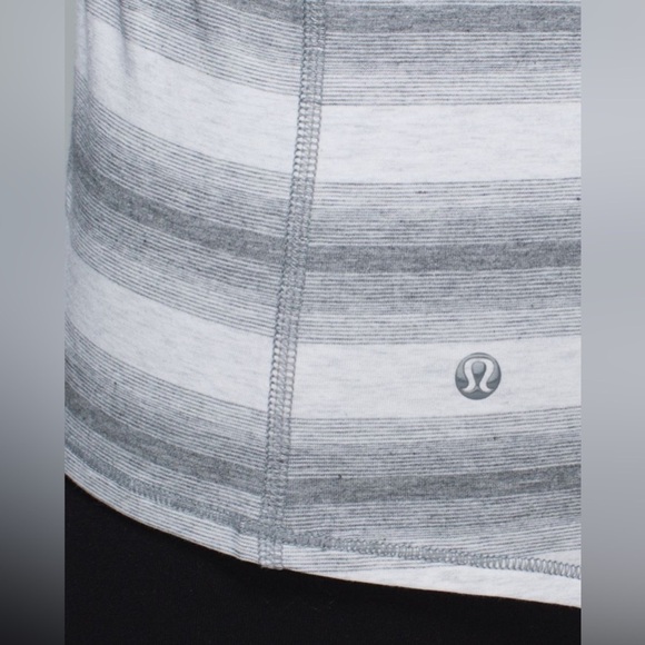 Lululemon Find Your Zen Yoga Pilates Activewear Workout Striped Tank Top - Picture 6 of 9